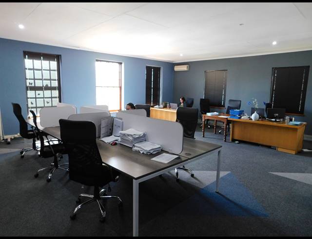 300M² OFFICE TO LET IN BLAIRGOWRIE